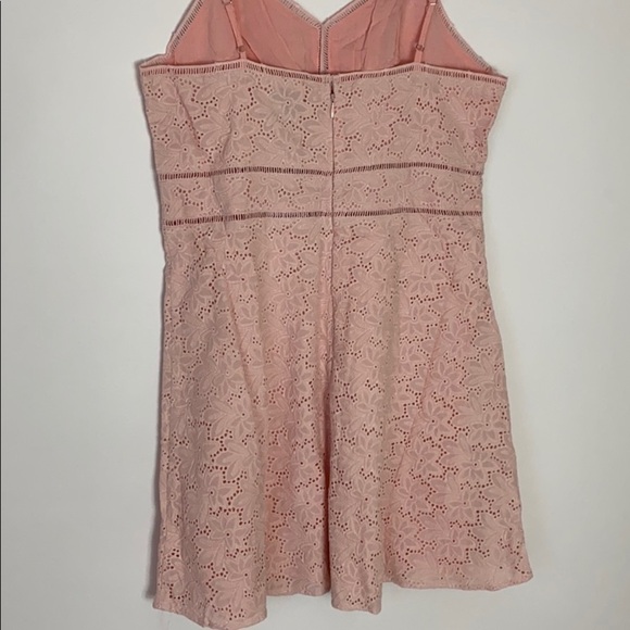 J.O.A. Mono mini dress in pink lace Large - Picture 5 of 10